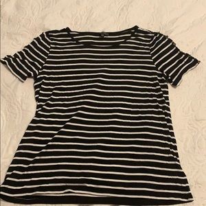 Cotton T-shirt w/ button embellishment on sleeves